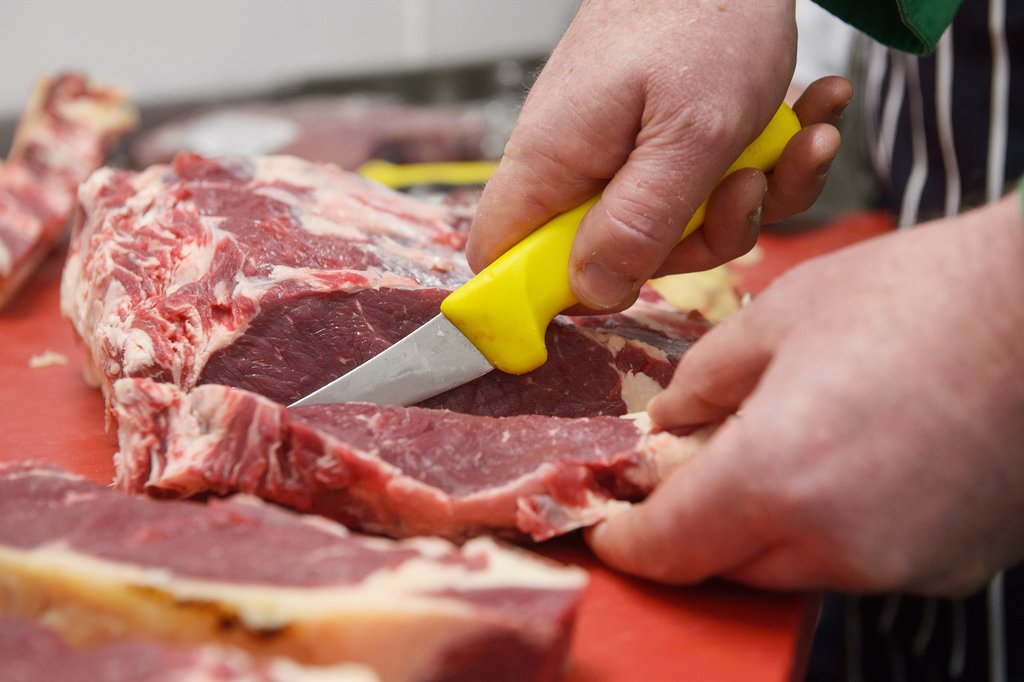 ArmadaHotel's tweet photo. Preparations are underway for this evening's bar & dinner menu featuring Noel O Connor's finest North Clare beef #localsupplier #reefandbeef https://t.co/78g3TrhAiL
