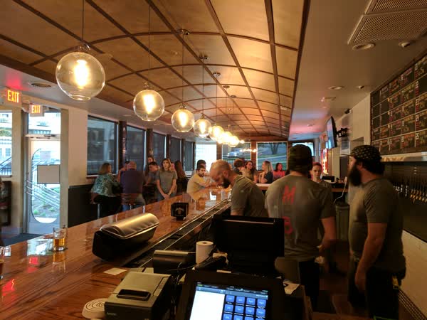 MOBKnoxville's tweet photo. Hey TapMOB, WE ARE NOW OPEN! Come down to Merchants of Beer for one of our great beers on tap, & help us get better at serving you. #tapmob https://t.co/mDx4F1LYOx