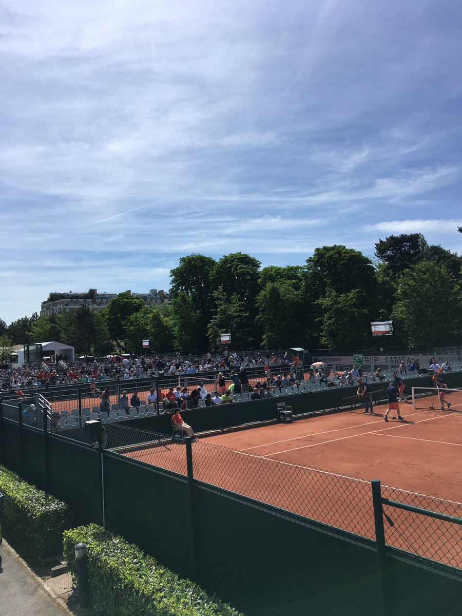 rolandgarros's tweet photo. Le programme de demain est en ligne avec à suivre notamment @PHMofficiel, @MaximeJanv et Maxime Hamou 🇫🇷 🔜 : https://t.co/i6SFOHQnec #RG17 https://t.co/sQ7XtZrsQ7