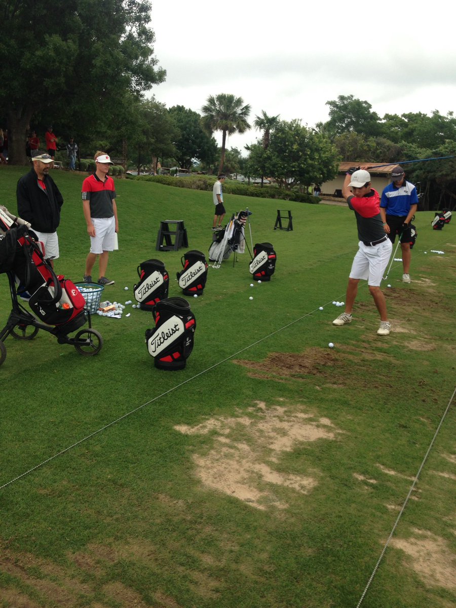 FHSBILLIEGOLF's tweet photo. Warming up for Round 2 of the State Tournament!
Let's Go Billies! https://t.co/hqGCqjGJ9x