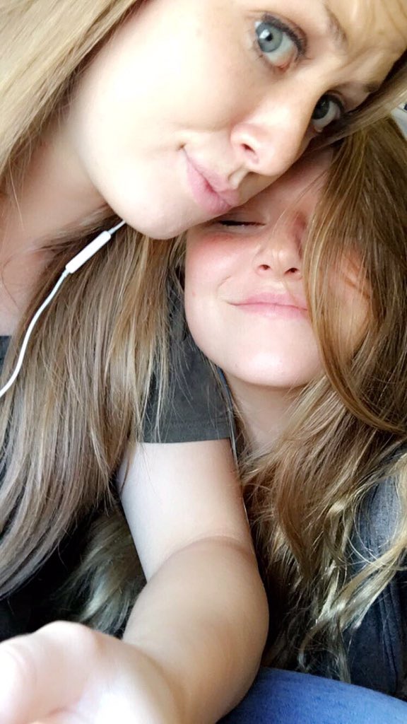 AshlynnWirkus's tweet photo. @laurenwirkus_ Happy birthday to the best sister out there! I love you so much laur, happy 22! https://t.co/lPk3GGYuZZ