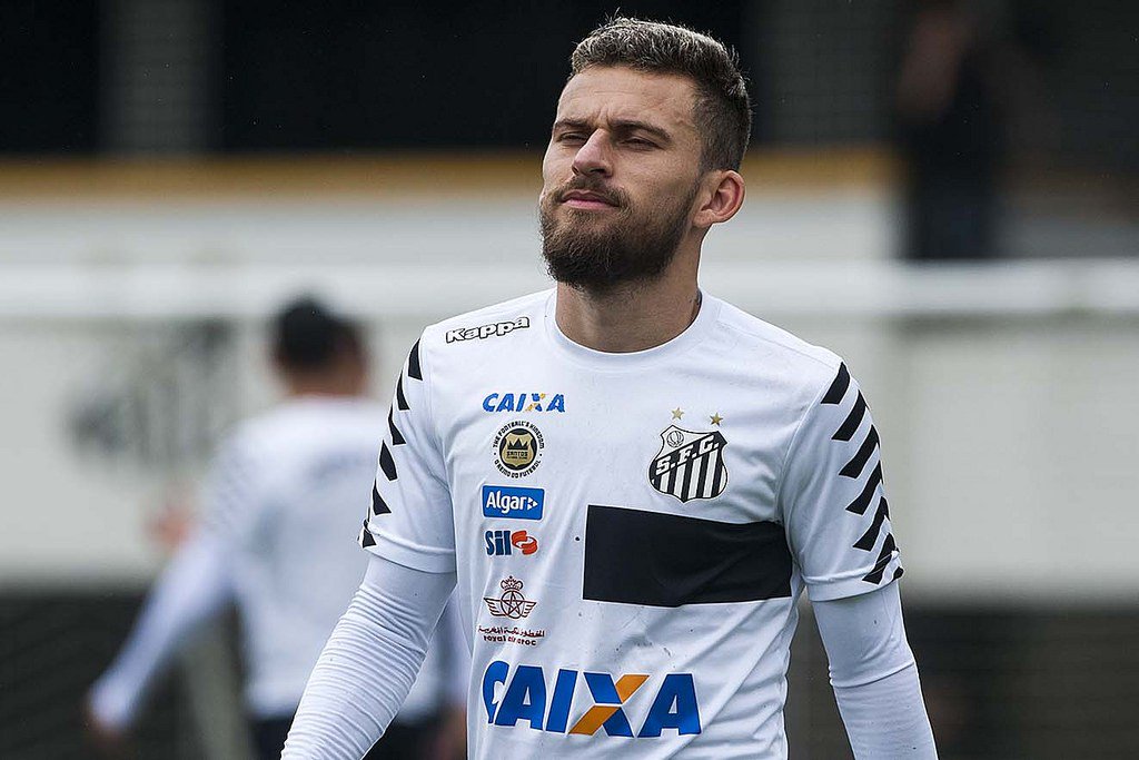 3VSoficial's tweet photo. Lucas Lima sofre lesão e vira desfalque para partida contra o Sporting Cristal-PER, na Vila… https://t.co/xhqZqEE9zK https://t.co/B7RUEP7JTY