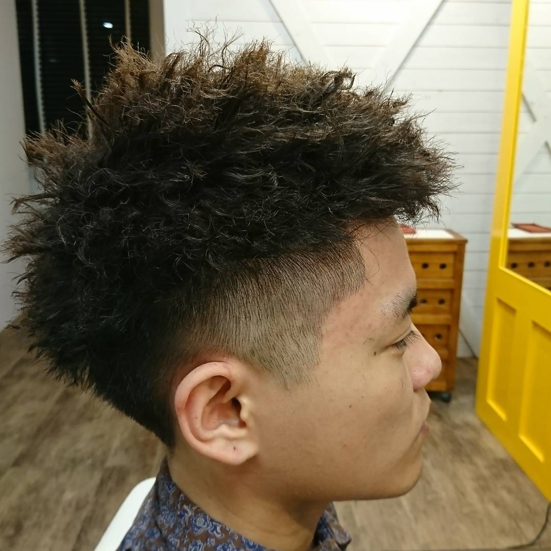 Snob Boss ざツイストスパイラルパーマ めちゃくちゃかっこいい これぞメンズヘアー 宇部からわざわざご来店ありがとう 山口市 山口市snob 山口市サロン メンズスタイル メンズヘアー ツイストパーマ 山口市メンズをかっこよく かっこいいhttps T