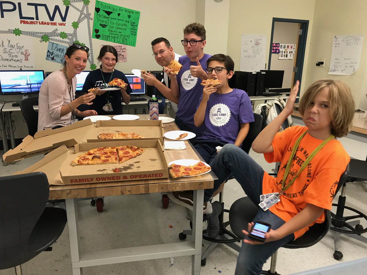 chscodes's tweet photo. It's not JUST about learning code. It's about having fun &amp; eating pizza, too! Check out our summer camps: https://t.co/YcIgPaukAP #chscodes https://t.co/AViI2yqwF8