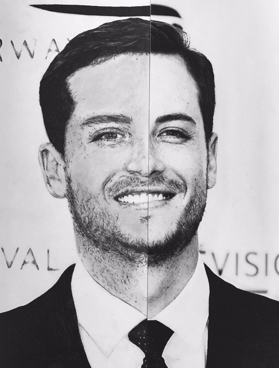 typicalastrid's tweet photo. half drawing/photo of jesse and sophia - I was finally able to give it to them during #dmcw โค https://t.co/5MVoYUGMU9
