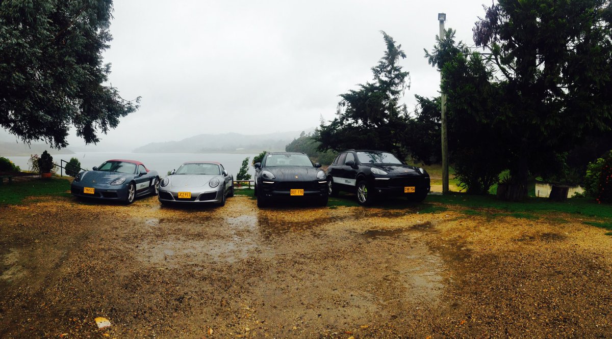 PorscheCenterCo's tweet photo. Una parada técnica y continuamos. #PorscheTourColombia. #RoadTrip #OpenRoa #PorscheLife https://t.co/p1AQqAZc8L