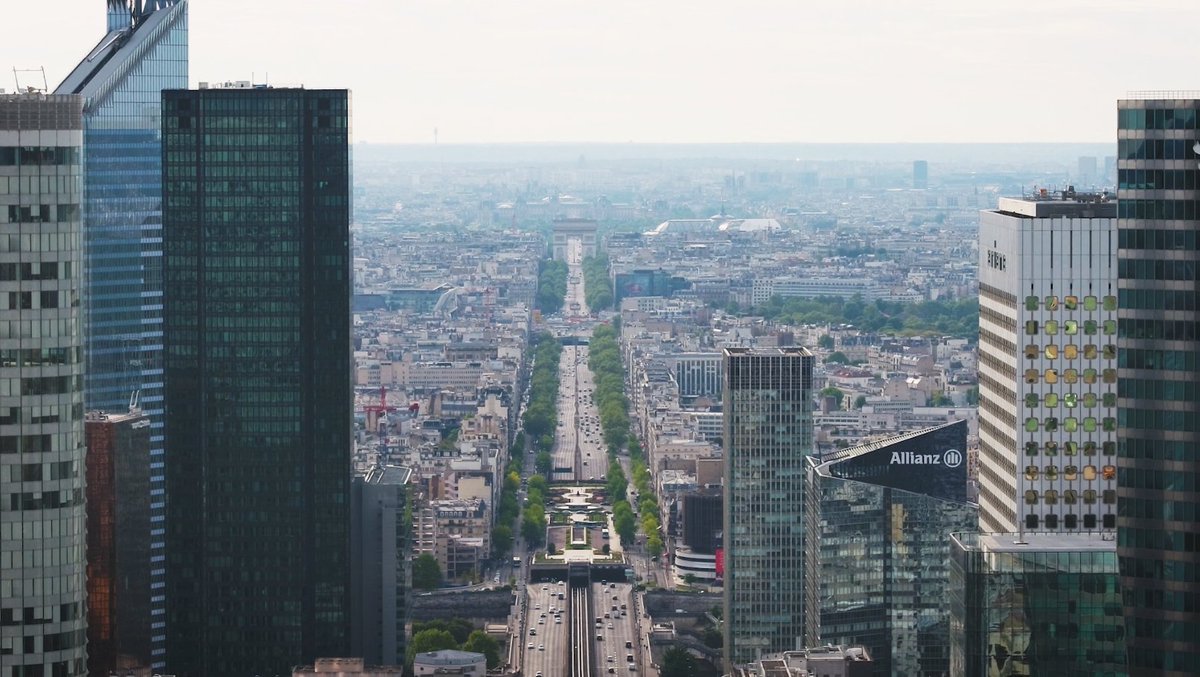 Paris La Défense tweet media