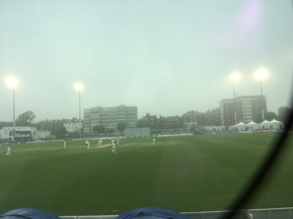 legsidelizzy's tweet photo. That's quite the sea fret that's just turned up https://t.co/XPkRLawsTk