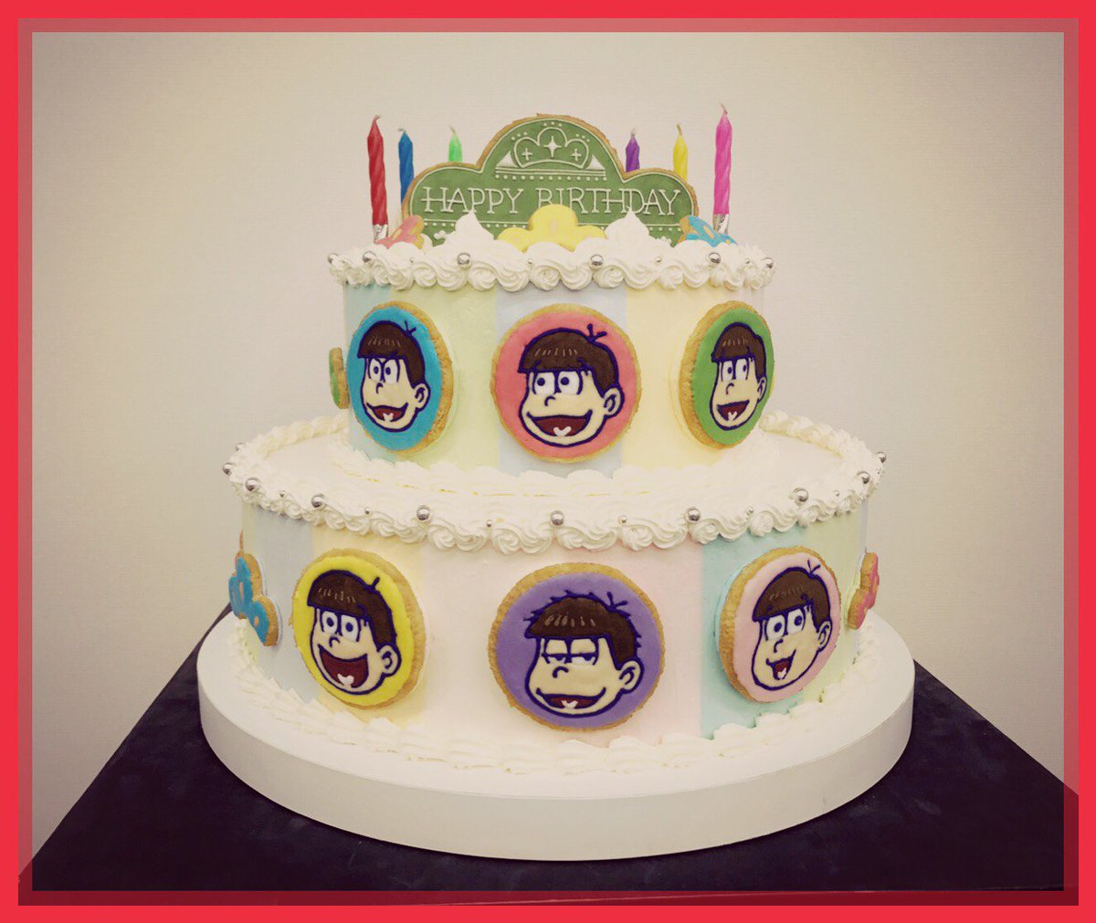 おそ松さん 公式アカウント Happy Birthday 松野家6つ子 公式サイトにて公開中のバースデー ムービーに登場した おそ松さん スペシャルケーキを再現 アニメイト池袋本店1fにて 本日5月24日 水 限定で展示中です この機会にぜひご覧ください