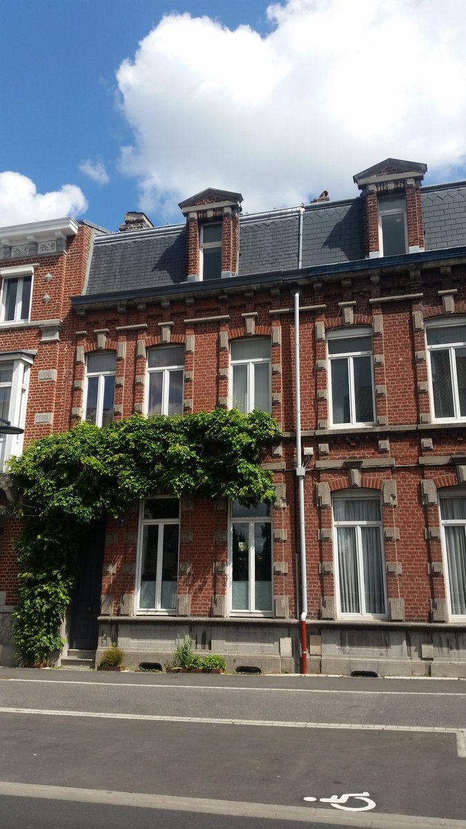 HistoCity's tweet photo. Avant de terminer notre journée avec #Roubaix j'aimerais savoir dans quelle ville devrions nous aller la prochaine fois ? #histocity https://t.co/RYUoio0J28