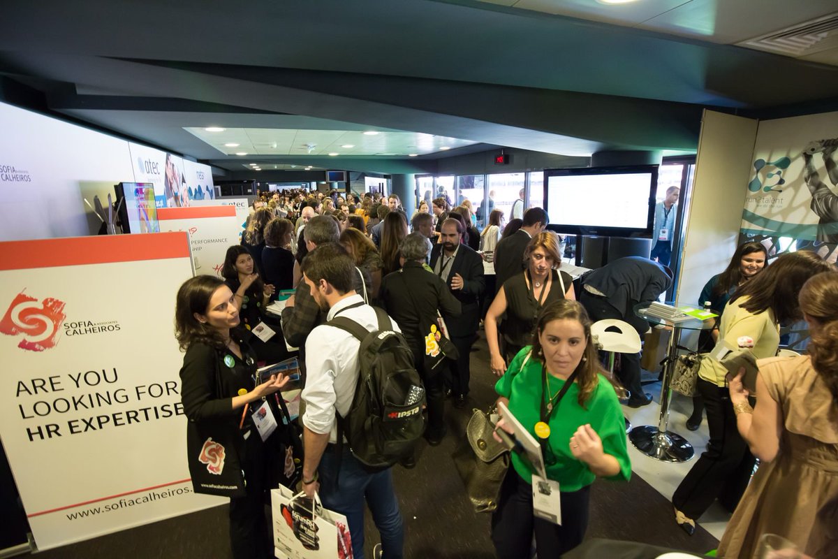 VipDistrict's tweet photo. La principal preocupación de los #RRHH de #Portugal se centra en mejorar la #motivación y #productividad de los #empleados. #ForumRH2017 https://t.co/jU92K98GWw