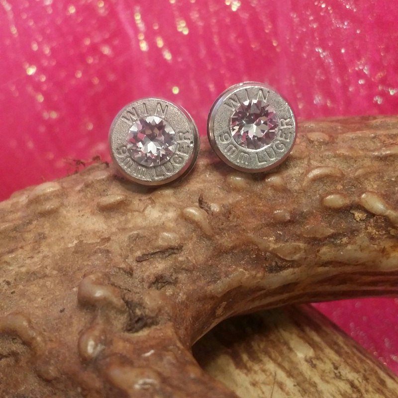 Simply awesome Surgical Steel Bullet Earrings. Find it in my shop 💎✨ #bulletjewelry #swarovski #rebelrounds #bullets
crwd.fr/2ofa3Sr