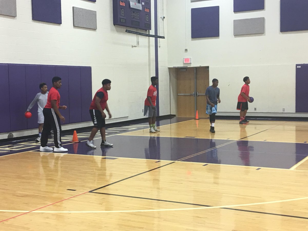 RidgeviewPLSD's tweet photo. The RJHS Dodgeball Tourney is in full swing. Thanks to the Opiate Challenge Team who organized the event as a fundraiser for Tyler's Light. https://t.co/cINIOmzasR