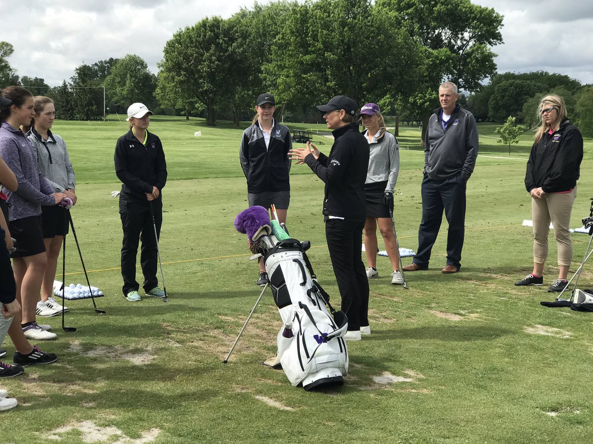 jmccartan's tweet photo. Pretty cool of Hall of Famer @ANNIKA59 to spend time with Waukee High Girls Golf Team🏌excellent ambassador of the game! #class #realpro https://t.co/W4Y9iUJxlv