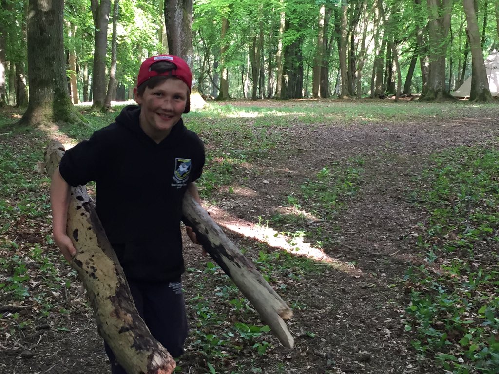 FaganKf's tweet photo. Bushcraft leaders doing a great job bringing Wolf Brother to life in the forest! @Cokethorpe @Bushcraftonline https://t.co/YBmVxTSEGA