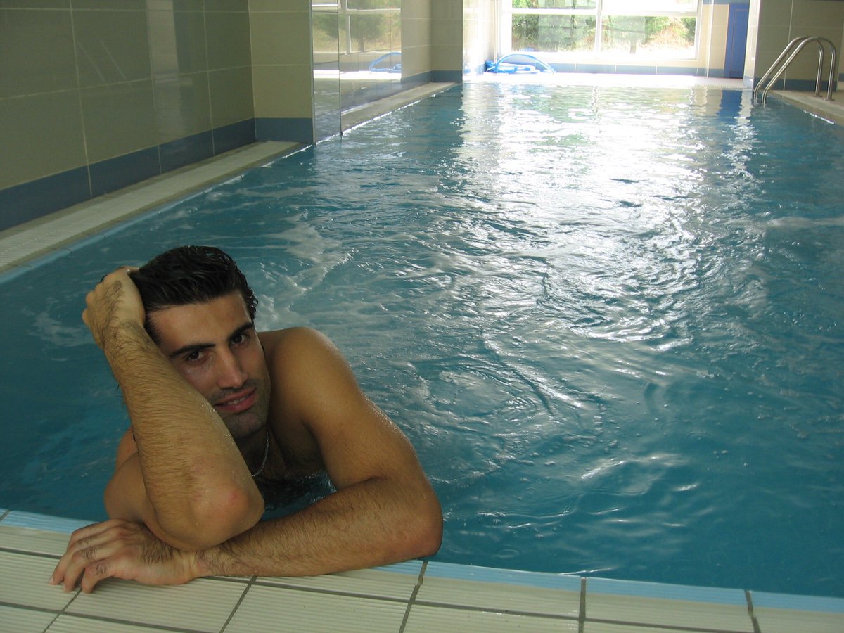 O kadar takım arasından neden ben, söyleseneeee? <a href="/FCStNouli/">FC St. Nouli</a>