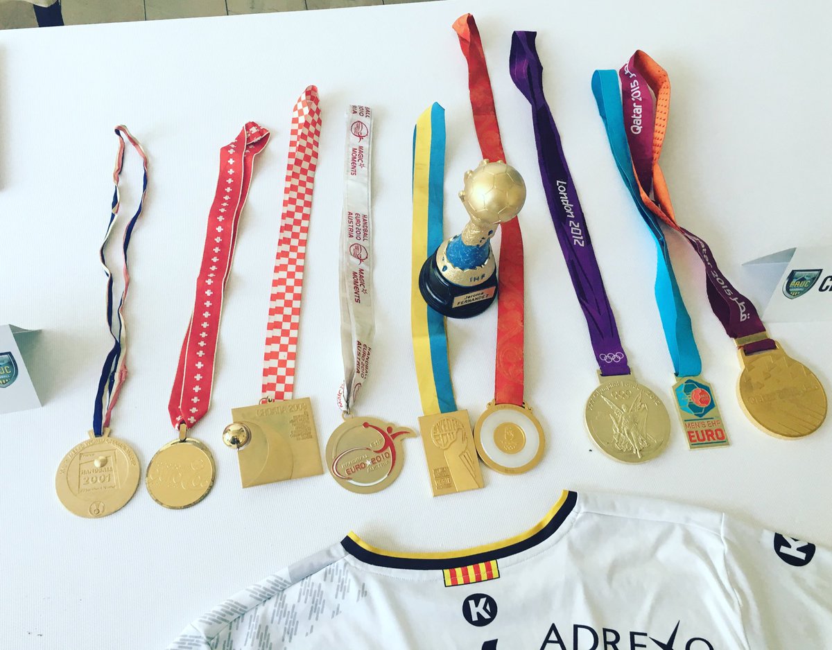 Steven Imbert (@stevenimbert) on Twitter photo Un des plus grands palmarès du handballl tricolore tire sa révérence ... <a href="/JrmeFernandez/">Jérôme Fernandez</a> <a href="/laprovence/">La Provence</a> #handball Un des plus grands palmarès du handballl tricolore tire sa révérence ... <a href="/JrmeFernandez/">Jérôme Fernandez</a> <a href="/laprovence/">La Provence</a> #handball