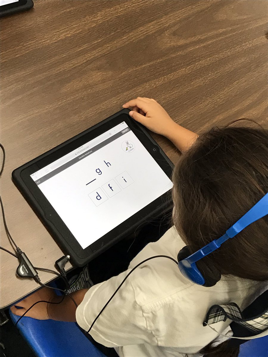 OMGCschool's tweet photo. STAR testing #earlyliteracy #testingfidelity #CatholicSchoolPride https://t.co/SJ94XclZQb