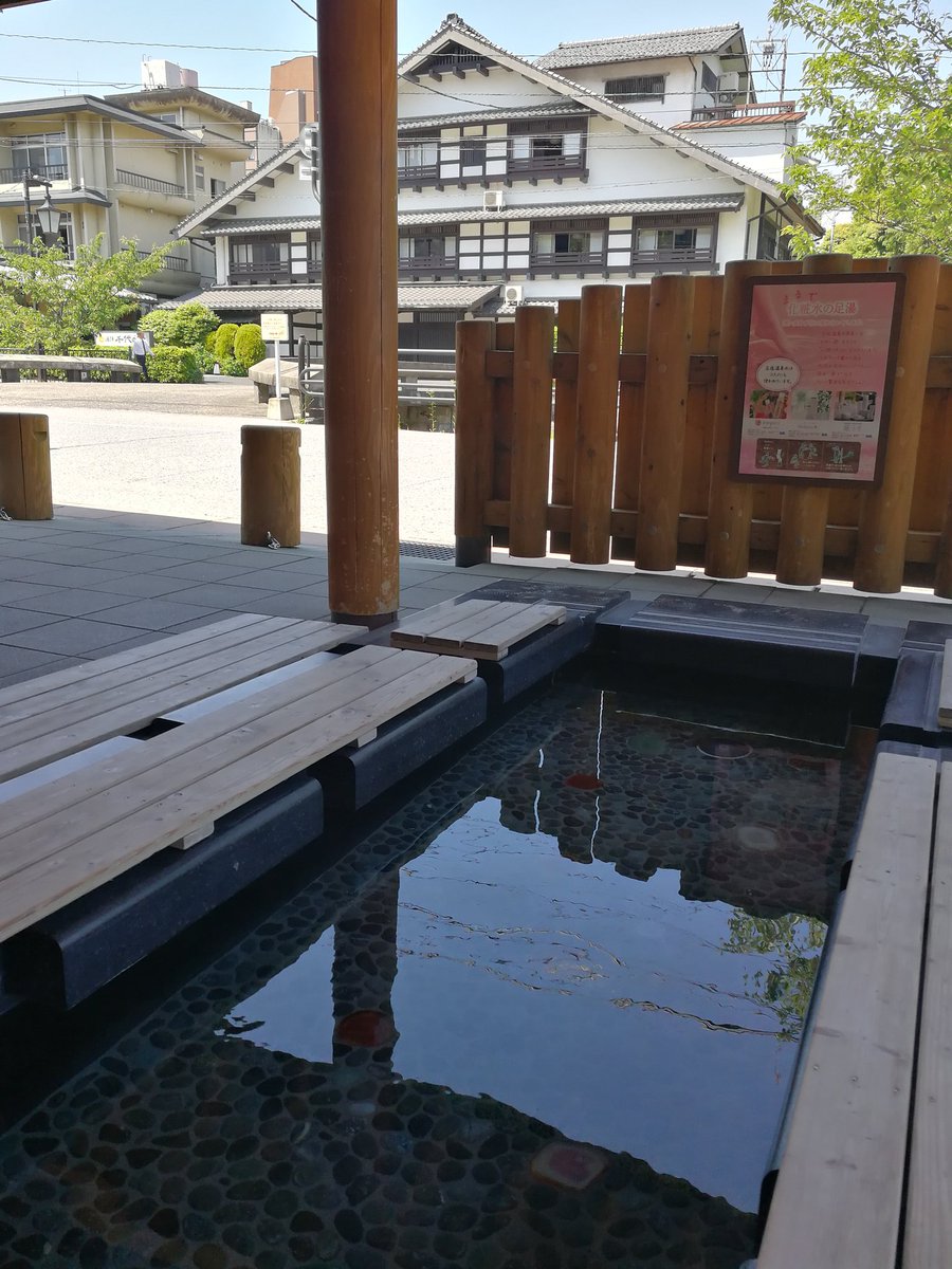 月曜にレンタサイクルで玉造温泉→岩屋寺跡横穴→玉作史跡公園→田和山遺跡と史跡巡り。
風土記の丘も行く予定だったけど膝とケツが痛くなって途中終了。 