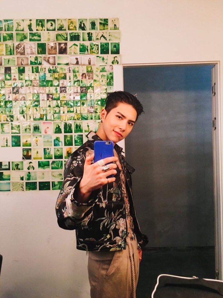 seyoonspics's tweet photo. We don't deserve him https://t.co/2IQpDnXIqF