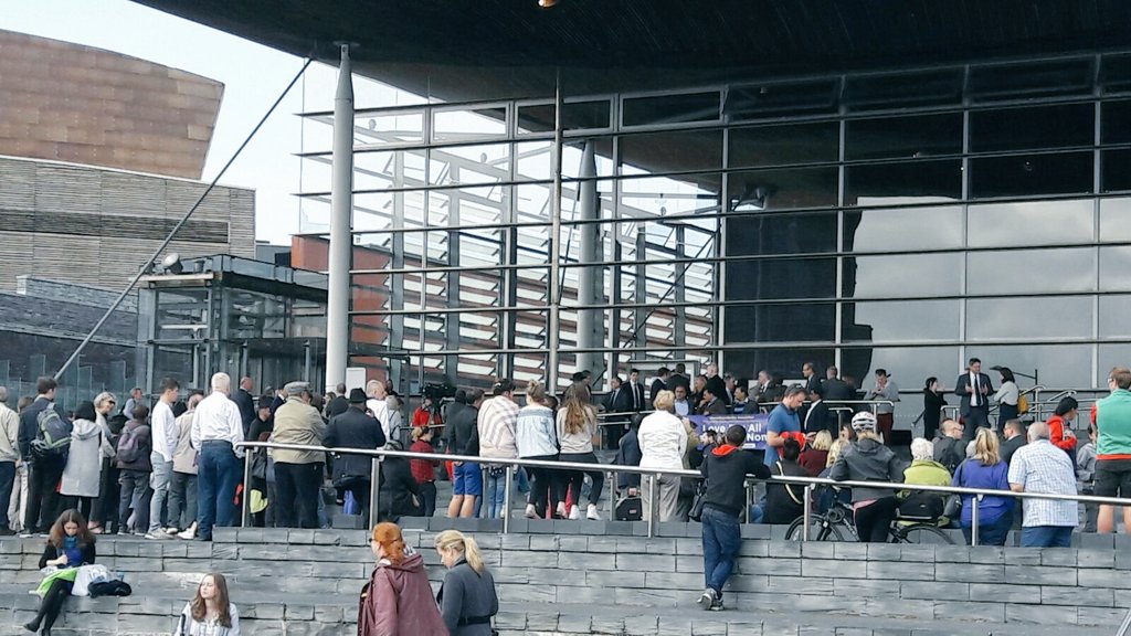 Space_Events_'s tweet image. People starting to arrive at the Senedd in Cardiff to join vigil for those affected in the #Manchester bombing.