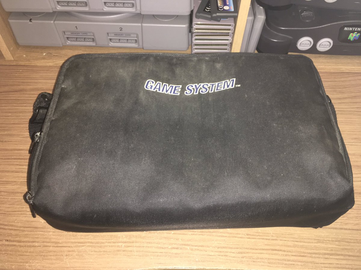 RetroGamersClub's tweet image. Hmm I can't turn down an #retrogaming bargain lol just needs a bit of a clean! Another #gameboy to do up, add it to the rest lol #retrogamer