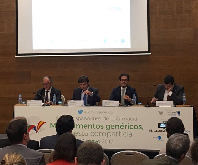 rafaelborras's tweet photo. #ForoHLGenericos 🔝asistencia y participación. Gracias a todos genéricos e innovación d la mano (ambos se necesitan) https://t.co/jqcW50AiRe