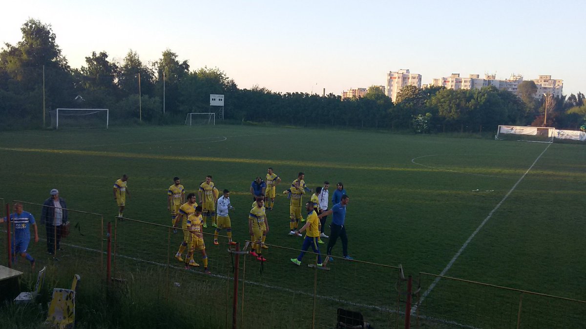 SSC_FARUL's tweet photo. Rezultat final: SSC FARUL Constanta - CS Agigea 5-2

 #FARUL #farulconstanta  #romania #constanta #constanteni #stiri #sport #fotbal https://t.co/Axwx0oB3EJ