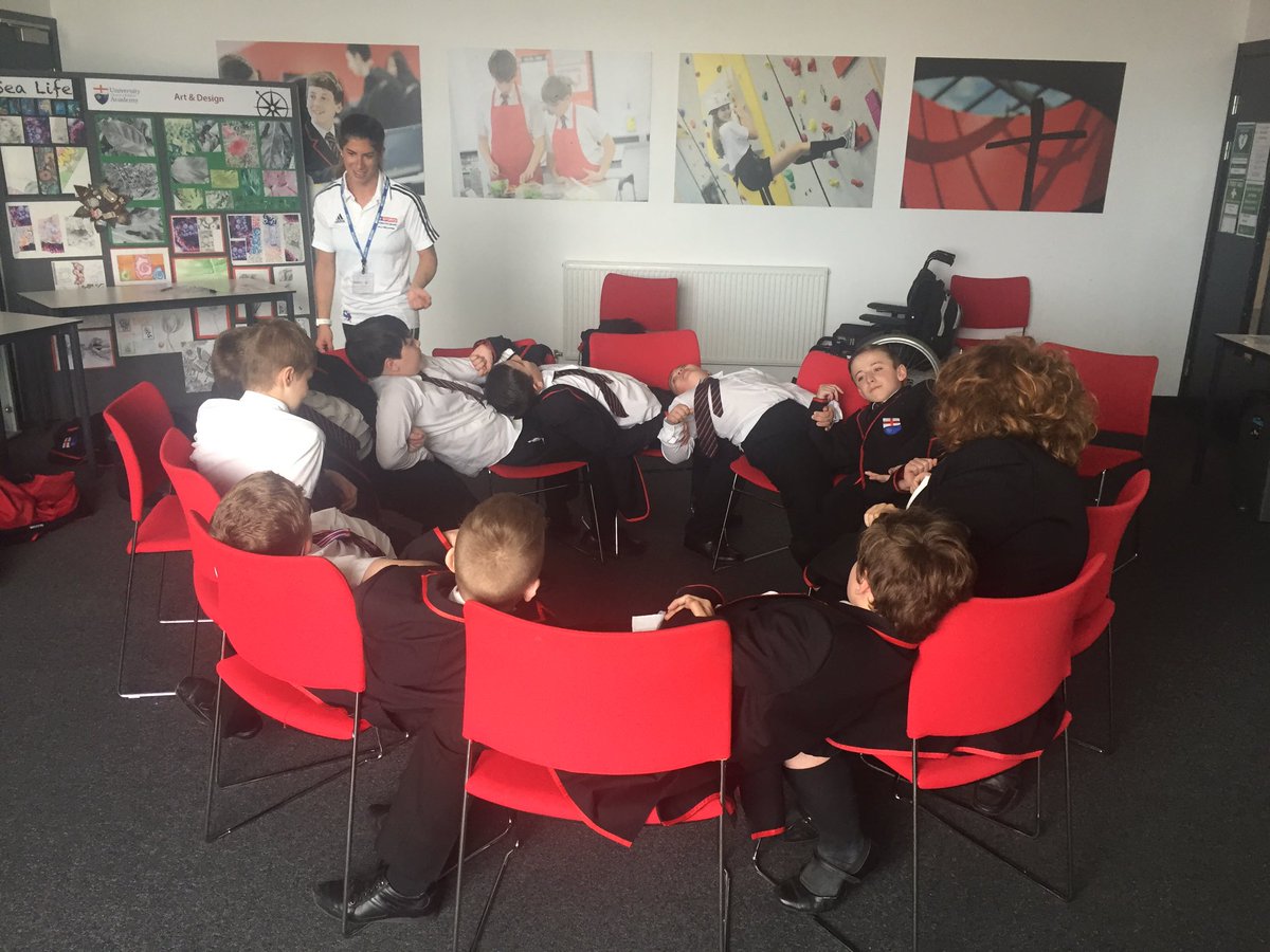 TheEPortSSP's tweet photo. Thank you again @Jenna_Downing for today's @SkySportsLFS working with the @UCEAcademy students #sslfs #6keys2success #mentaltoughness https://t.co/rNmx9hrTtZ