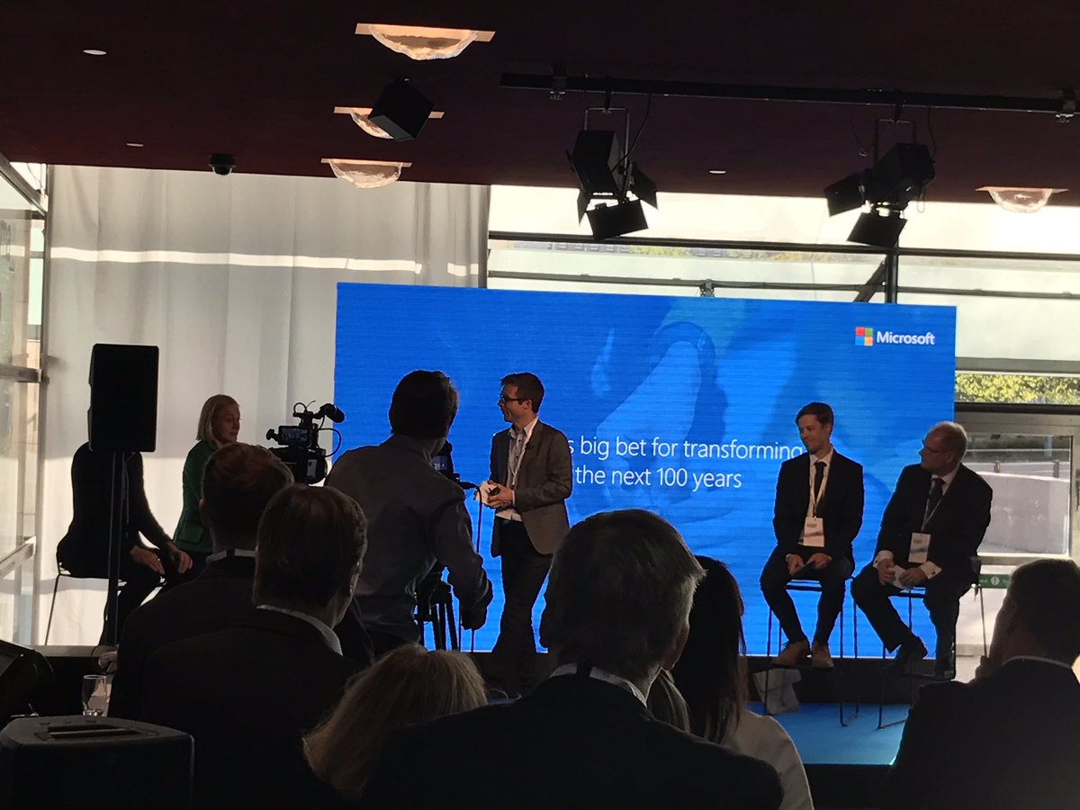 Interesting views from Teemu Arena and Elina Lepomäki at Microsoft panel discussion #digitalisaatio