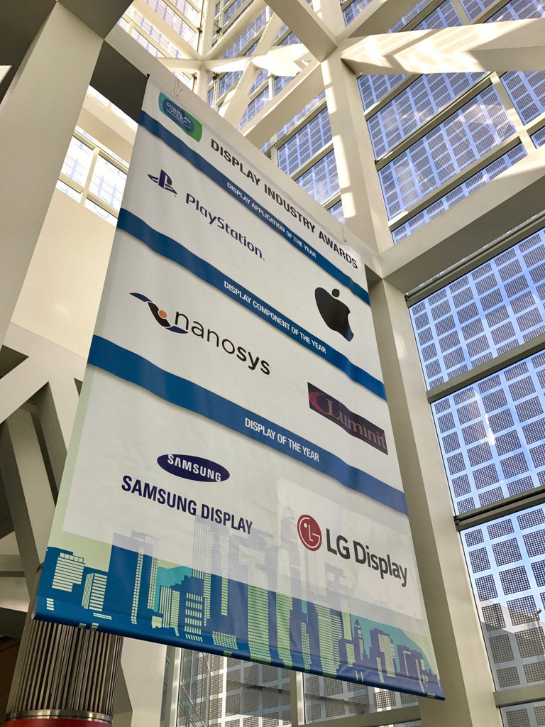 brho0m13's tweet image. قريب راح تفتح ابواب #DisplayWeek17  ونشوف الكوانتم دوت هايبريون في بوث نانوسيس ان امكن و QDCF