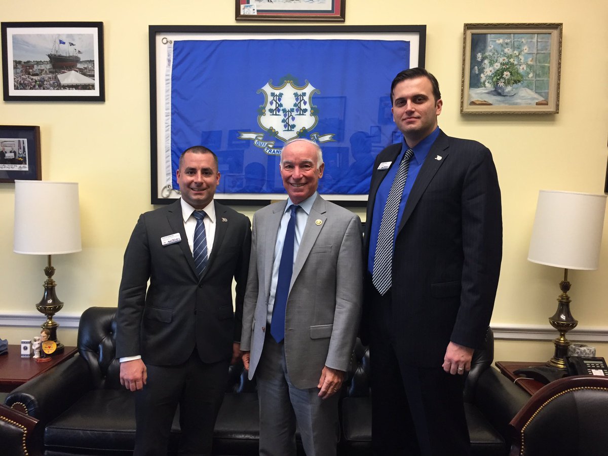 isnotbryan's tweet photo. Great meeting with #RepJoeCourtney! #natca https://t.co/xkUIPzgWlr