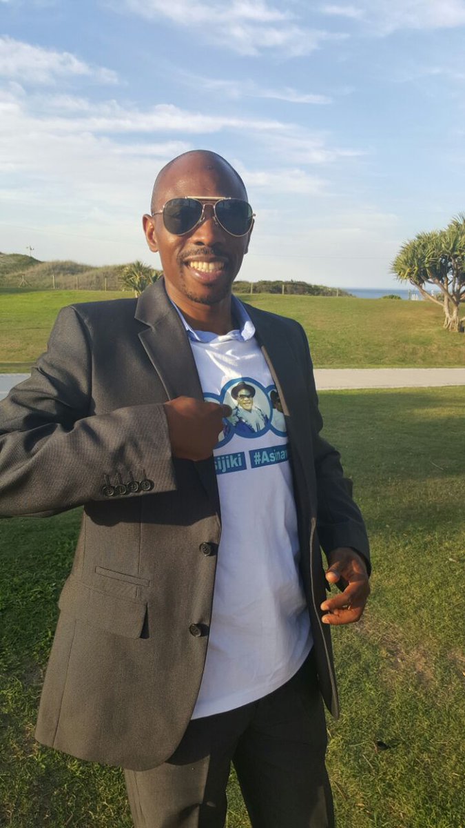 MuzaEddy's tweet photo. Even today #TimOmotoso is still my Mentor my Father in the Lord and am his son #Stillstanding #Omotoso #TimNation #asijiki @freetimomotoso https://t.co/tDavIhUI1s