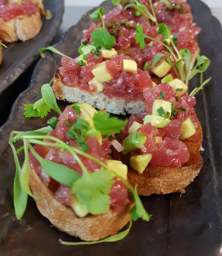 KitchenLandmark's tweet image. Tuna tartare #canapes in #TwoTwentyTwo restaurant - a perfect choice to go with a glass of wine @landmarklondon