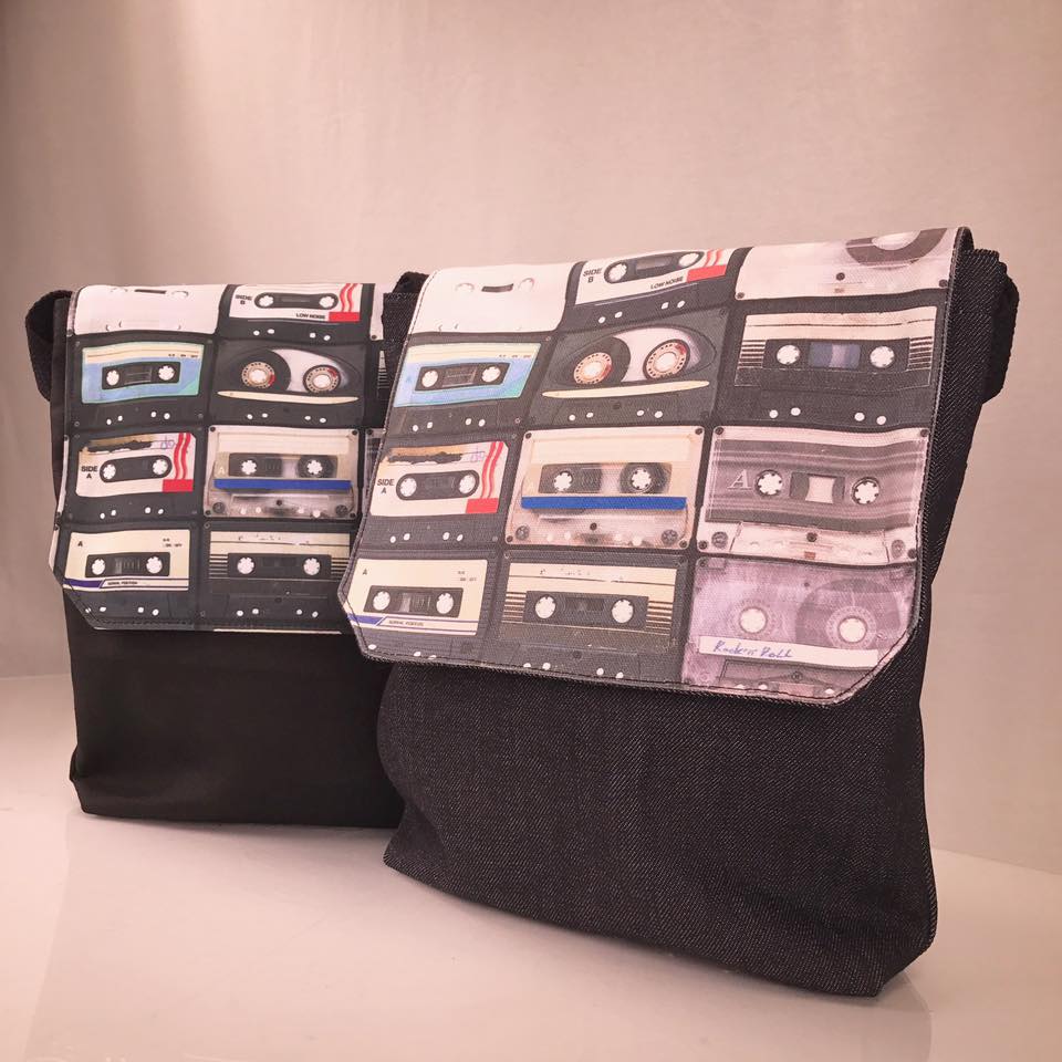 CustomCargoShop's tweet image. Are you vintage or are you not? #TuesdayThoughts #vintagefashion #custombags