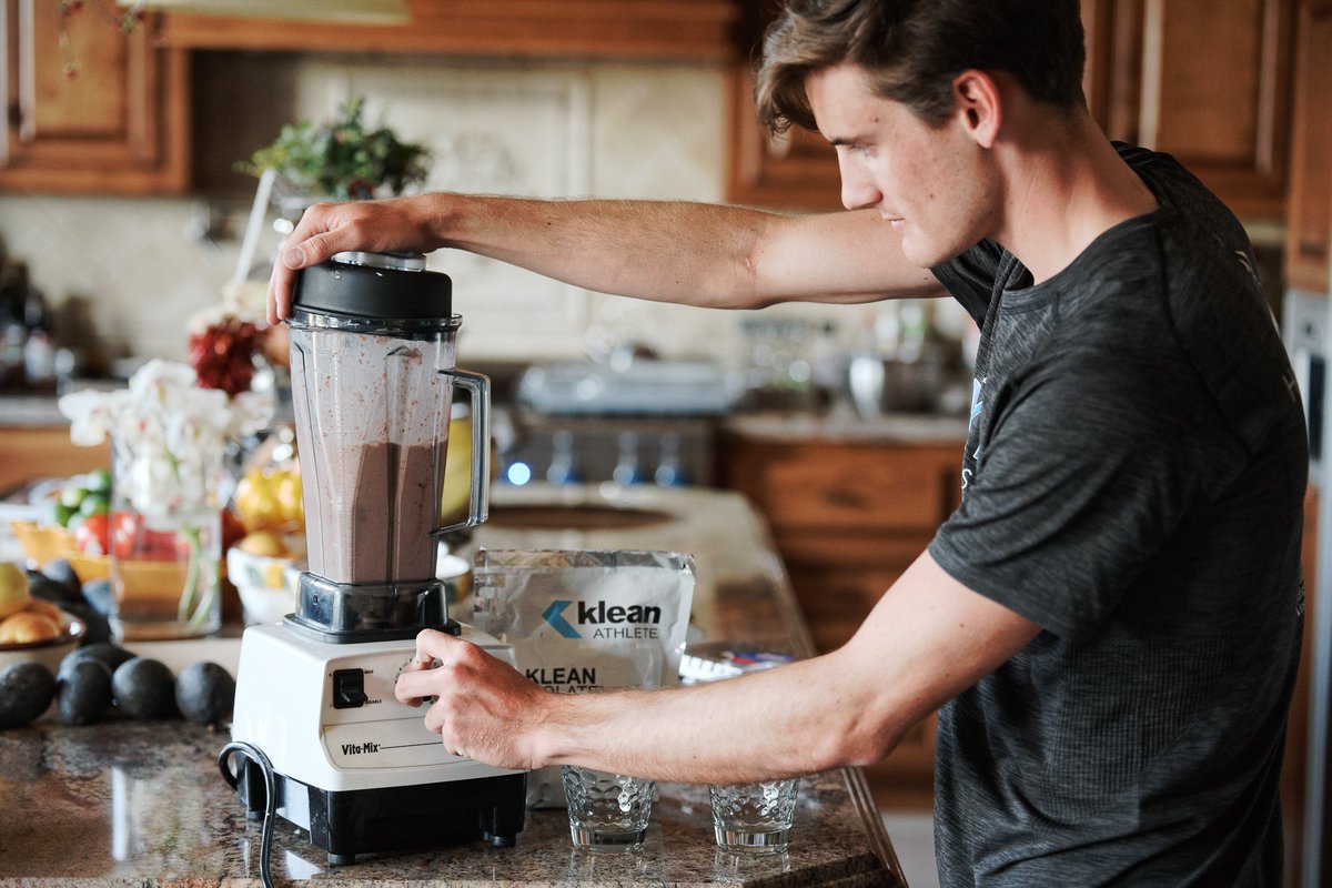 Klean Athlete breakfast fuel. Sponsored rider Geoffrey Curran of <a href="/axeonhb/">HAGENS BERMAN AXEON</a> #KleanAthlete #TrainKlean #PROVEIT 📷 <a href="/daveywilson/">DAVEY WILSON</a>