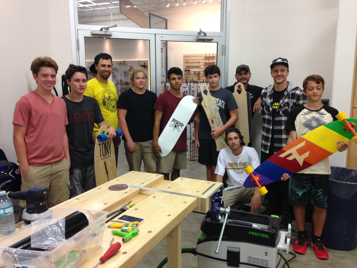 Looking back on the incredible #skateboards built at the Kingston #workshop in 2016
#fusion#motis#maker #tools#build#leevalley#boarddesign