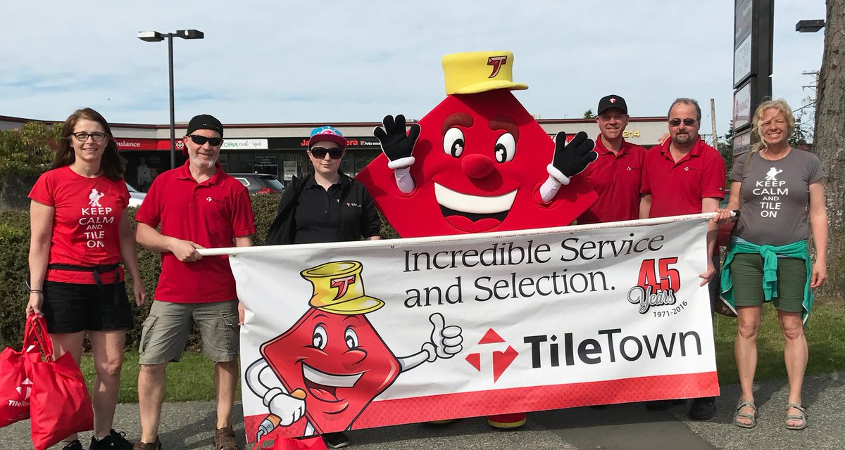 TileTownTYLER's tweet image. Thanks to all the @gvfsvic organizers and volunteers for a fantastic parade! #VicDayParade #VictoriaDayParade