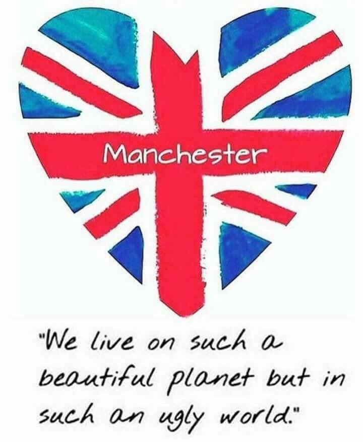 CornwallCarShop's tweet image. 💗 #PrayForManchester