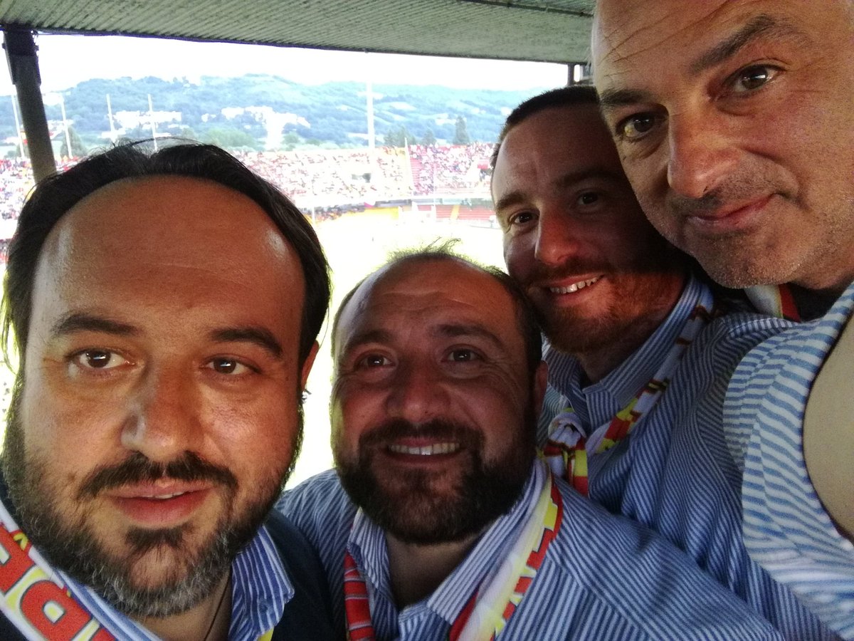 angelomontella's tweet photo. Che spettacolo il Vigorito! Noi ci siamo e ci crediamo! #ConquistiamolA! Forza #Strega! @bncalcio #BenSpa https://t.co/yTiyJcd1zp