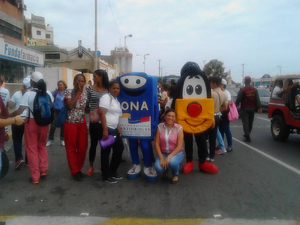 programasvar17's tweet image. Hoy @MPPSALUDVARGAS @DraYadiraCG #ONA #DPPD #ZE #GDP Gran Caminata por la Prevencion Escolar del VIH/SIDA