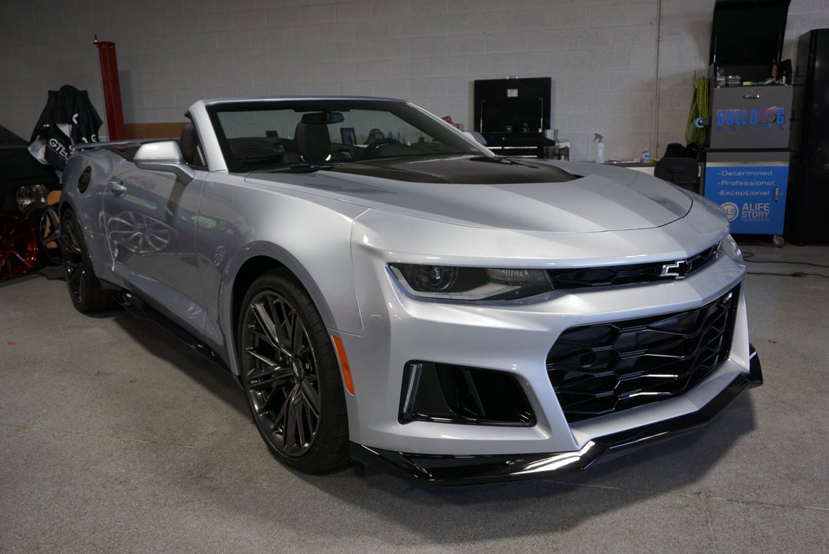 oz_braz's tweet photo. Full front protection on this Chevrolet Camaro ZL1 #ozbraz #putabraon #chevrolet #camaro #camarozl1 #arizona #scottsdale #gilbert https://t.co/09ep5tL1M4