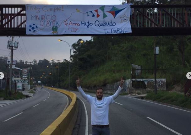 ElNacionalWeb's tweet photo. "Quiero ver a mi hijo", habla Daniel Otayek, ex de Patricia Schwarzgruber https://t.co/XmKkT6Pv1G  https://t.co/wwZtOXO8do