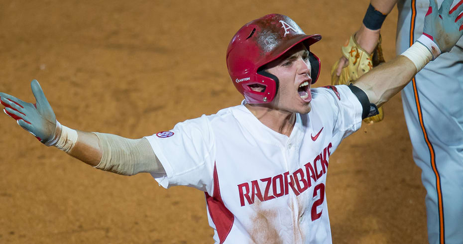 SECCountryHogs's tweet photo. Arkansas’ Carson Shaddy still has Razorbacks fever after all these years  #WPS https://t.co/j32Lc1v6E4 https://t.co/XFKfm1XSug