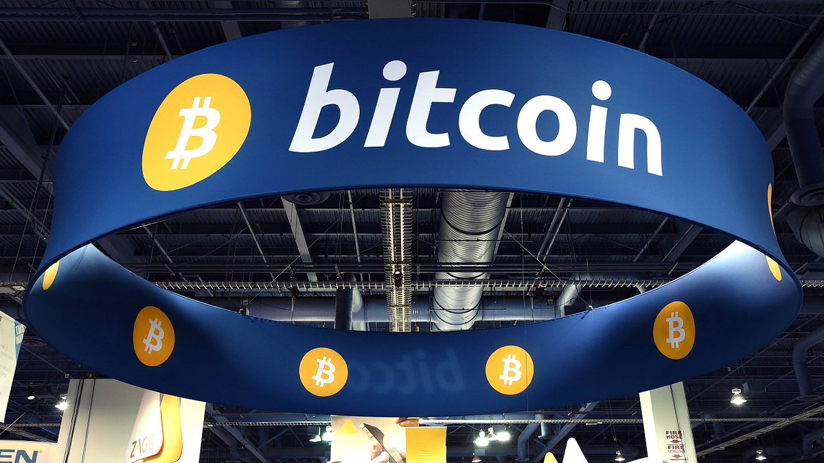 bitcoinagile's tweet photo. Is #bitcoin the future of currency or is a crash coming? #currency #FederalReserve #Money https://t.co/VNf8fHxkwF https://t.co/r8DHblGLGP