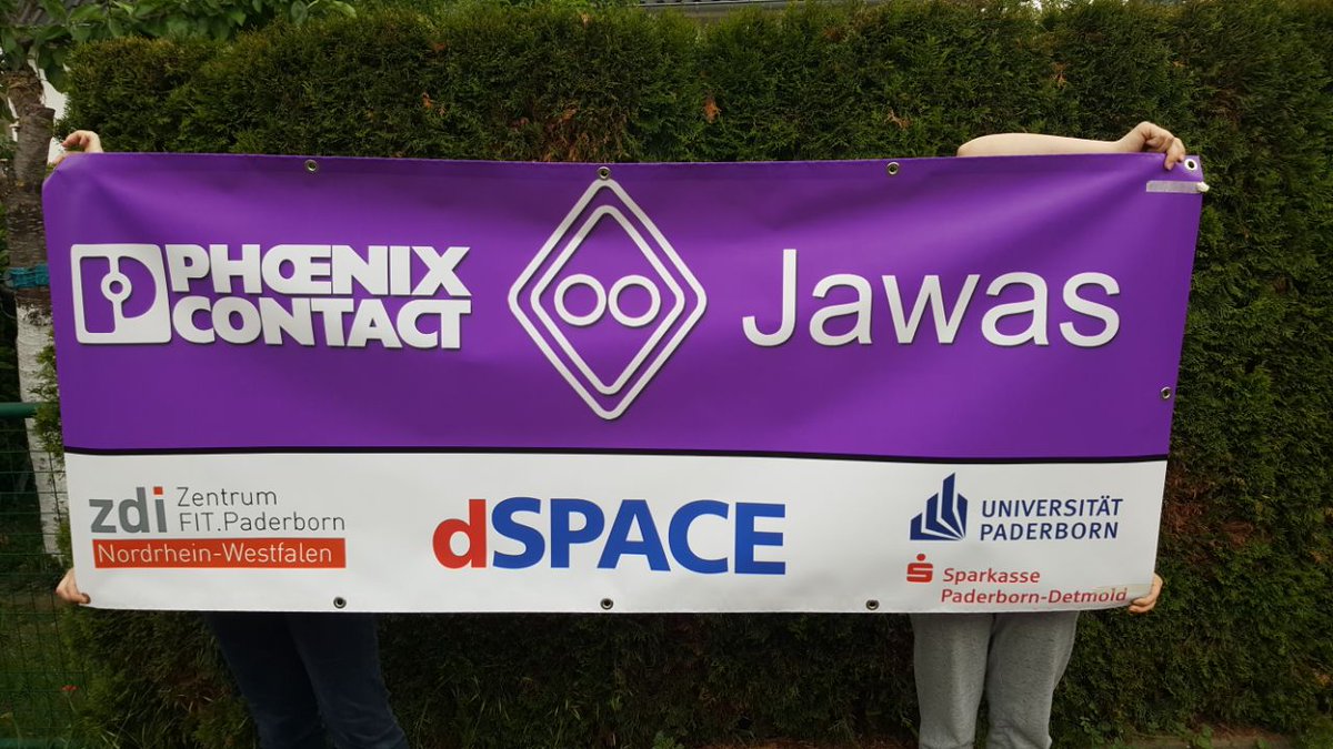 JawasFLL's tweet photo. Schnell noch unser Teambanner vom Druck abgeholt. 😁 Einen herzlichen Dank an unsere Unterstützer, die uns diese Fahrt ermöglichen! https://t.co/bYQo6HiELa