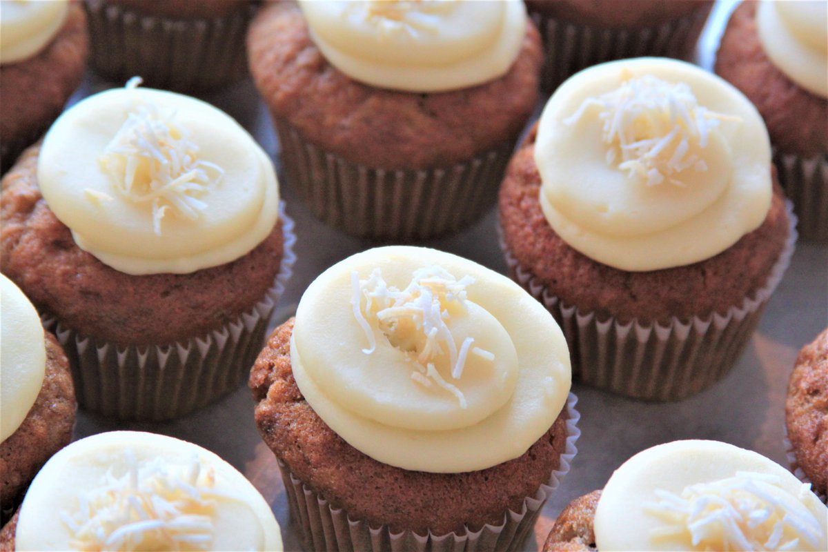 HUMmINGbird cupcakes #notmadewithrealbirds #banana #pineapple #cinnamon #rva #cupcakes #carytown #ilovecarytown