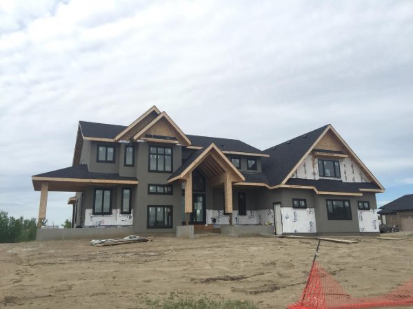 innovahomes's tweet photo. Stucco done ✅ on this custom exterior. Now for eaves/fascia/soffit/shakes and finally stone work! Contact us for more information!! https://t.co/eZit40n4P9