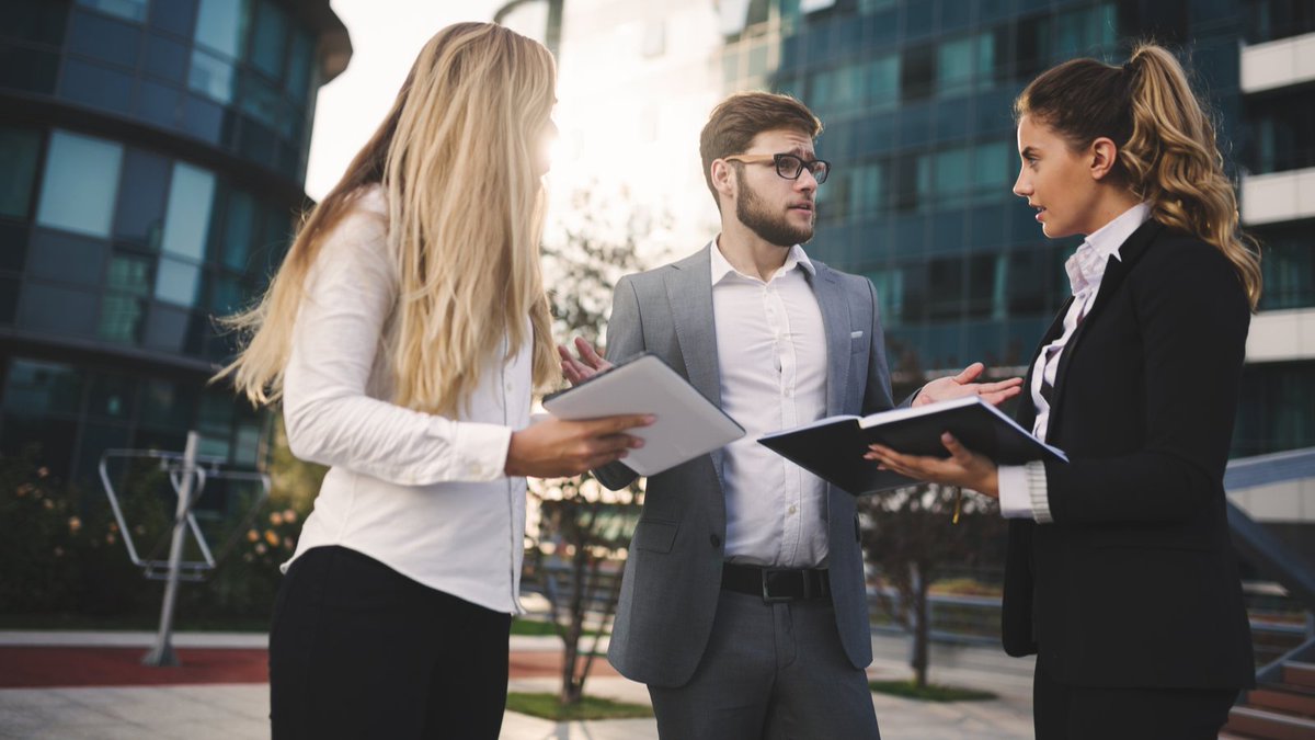 iQmetrix's tweet image. Choosing Software: 4 Common Questions Retailers Ask Before They Buy hubs.ly/H07Bf2G0 #choosingsoftware #rms #retail