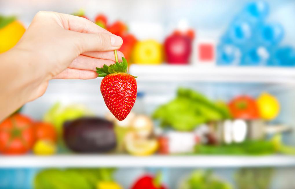 _NutritionMagic's tweet photo. Did you know that strawberries are proven to lower risk of heart attack and stroke? More #nutrition tips coming up! https://t.co/g5teHWP1Pa https://t.co/nl4gl3cLRn